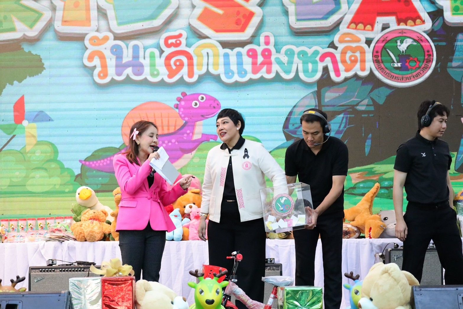 LINE_ALBUM_10.1.69-วันเด็ก2569@หนองกระทิง_260112_13.jpg